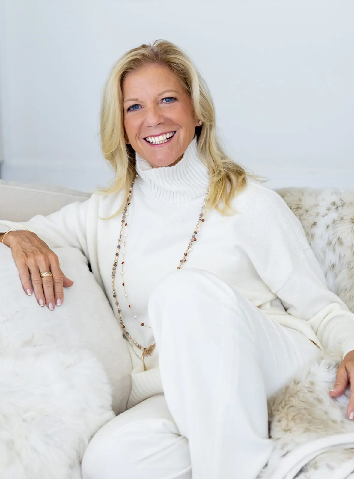 0161w_Dr-Sue-Morter-©Tanya-Malott_m-1-e1731952075667